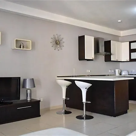 Sunny Apartment In Tas-Sellum Mellieha, Malta. Ghajn Zejtuna Exterior photo